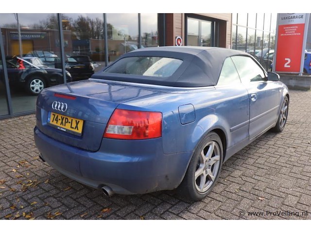 Audi a4 cabriolet 2.4 v6 | benzine| automaat | kenteken: 74-xp-lx - afbeelding 27 van  29