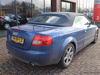 Audi a4 cabriolet 2.4 v6 | benzine| automaat | kenteken: 74-xp-lx - afbeelding 27 van  29