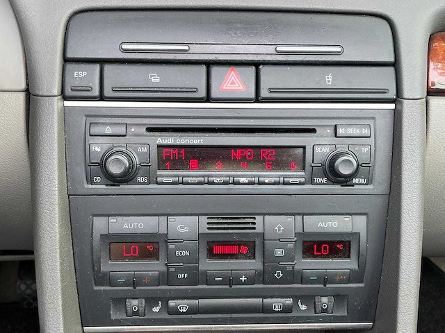 Audi a4 cabriolet 2.4 v6 exclusive, 04-xh-dz - afbeelding 1 van  7