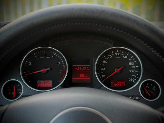 Audi a4 cabriolet 2.4 v6 exclusive 83-sx-pn - afbeelding 19 van  19