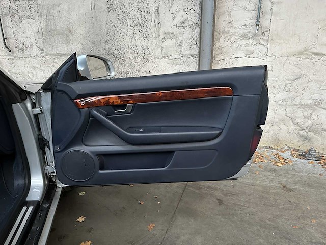 Audi a4 cabriolet 3.0 v6 exclusive 220pk 2003 -automaat-, 38-lr-tt - afbeelding 29 van  40