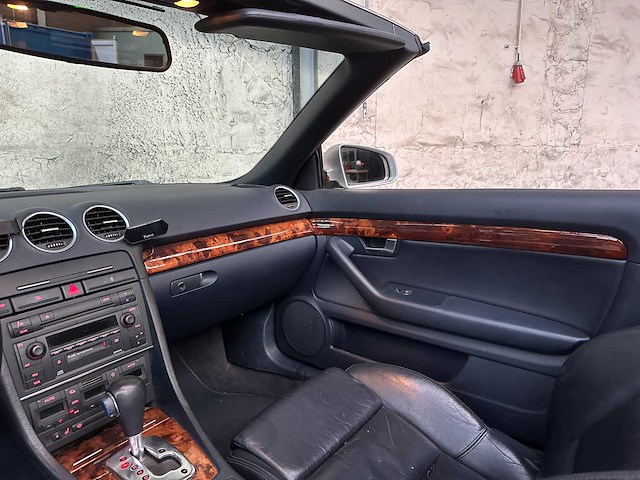 Audi a4 cabriolet 3.0 v6 exclusive 220pk 2003 -automaat-, 38-lr-tt - afbeelding 11 van  40