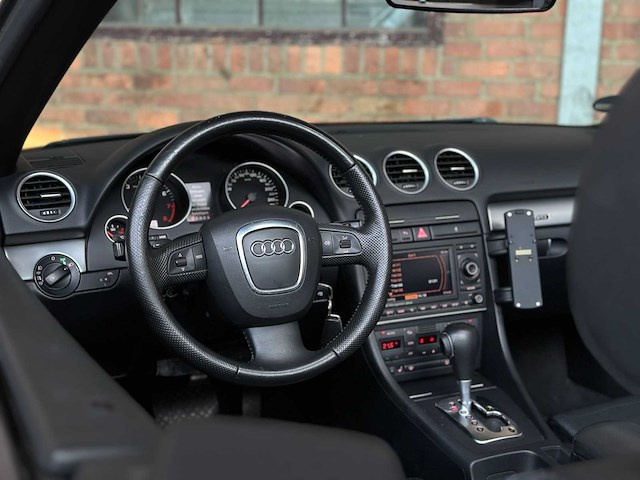 Audi a4 cabriolet 3.2 fsi v6 quattro pro line 256pk 2006, 70-sr-rl youngtimer - afbeelding 39 van  83
