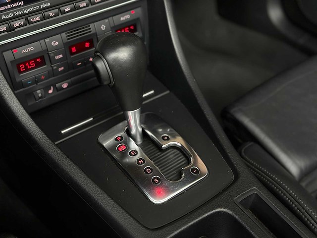 Audi a4 cabriolet 3.2 fsi v6 quattro pro line 256pk 2006, 70-sr-rl youngtimer - afbeelding 52 van  83