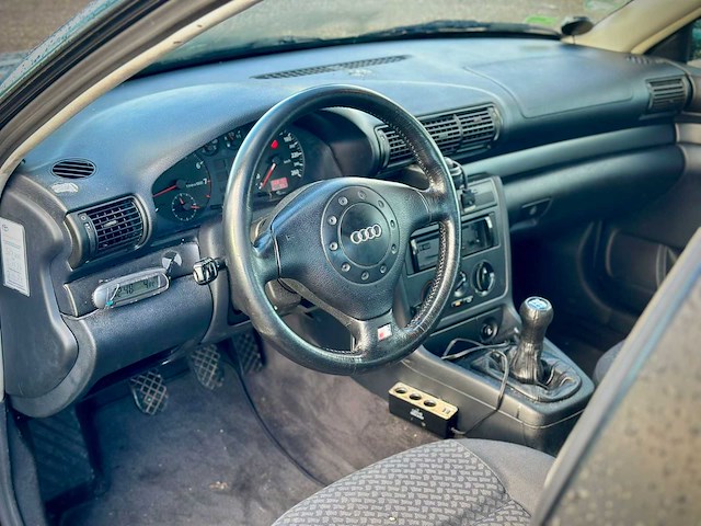 Audi a4 limousine 1.6 c advance, tg-fl-92 - afbeelding 12 van  15