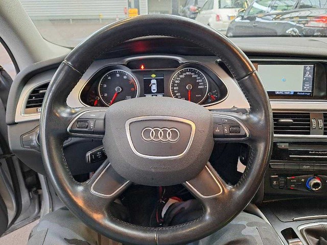 Audi a4 limousine 1.8 tfsi advance sedan* hv-923-d - afbeelding 14 van  16