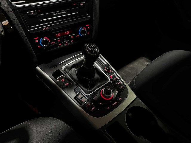 Audi a4 limousine 1.8 tfsi pro line 120pk 2010 (origineel-nl), 57-lgf-3 - afbeelding 14 van  44