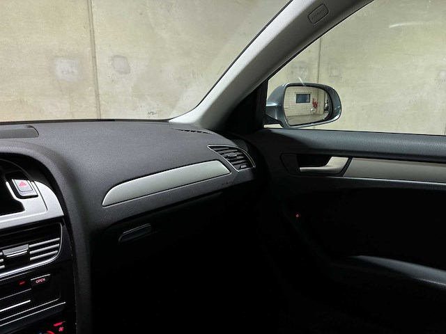 Audi a4 limousine 1.8 tfsi pro line 120pk 2010 (origineel-nl), 57-lgf-3 - afbeelding 16 van  44