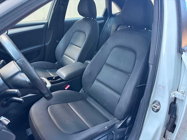 Audi a4 limousine 1.8 tfsi pro line business, 50-jbn-3 - afbeelding 2 van  16