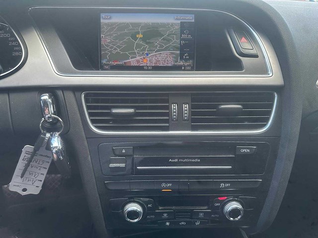 Audi a4 limousine 1.8 tfsie limited s * 6-tnt-39 - afbeelding 16 van  18