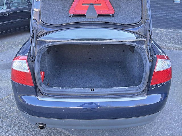Audi a4 limousine 2.0 2003 | 45-nj-nh - afbeelding 11 van  22