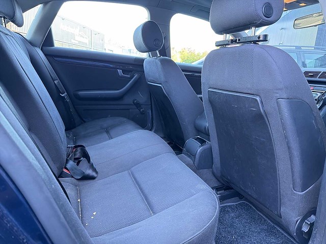 Audi a4 limousine 2.0 2003 | 45-nj-nh - afbeelding 13 van  22