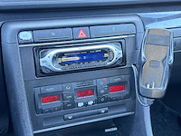 Audi a4 limousine 2.0 2003 | 45-nj-nh - afbeelding 17 van  22