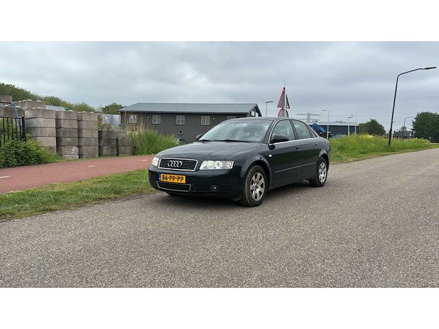 Audi a4 limousine 2.0 | 86-pp-pp i - afbeelding 1 van  13