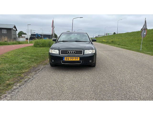 Audi a4 limousine 2.0 | 86-pp-pp i - afbeelding 13 van  13
