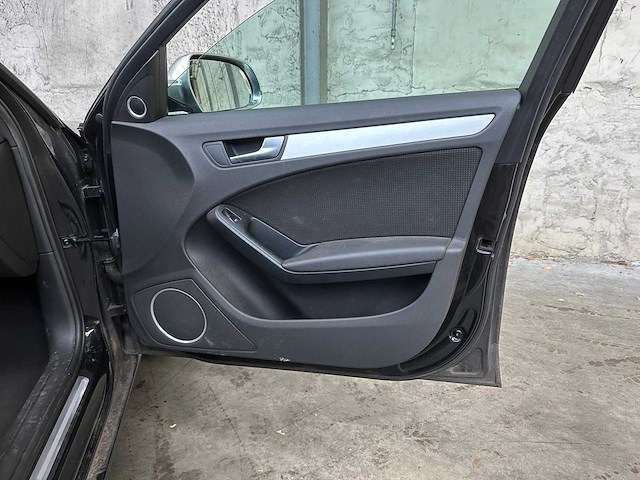 Audi a4 limousine 2.0 tfsi quattro pro line s 211pk 2010 (org-nl), 77-lxf-2 - afbeelding 31 van  40