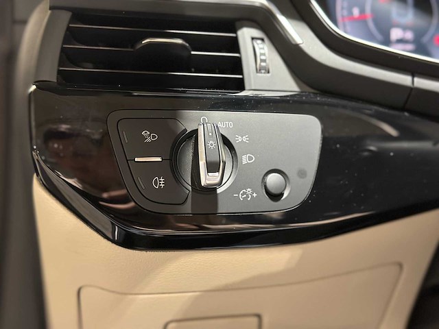 Audi a5 cabriolet 40 tfsi launch edition business 190pk 2020, h-028-sn - afbeelding 31 van  57