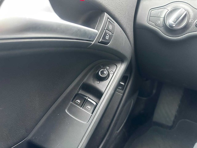 Audi a5 coupé 1.8 tfsi,* j-238-vl - afbeelding 4 van  19