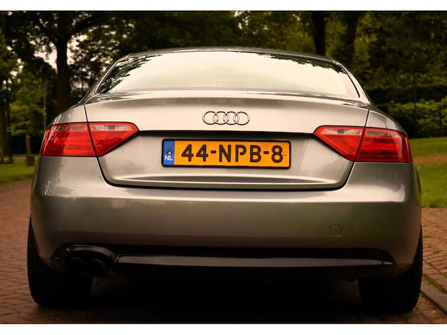 Audi a5 coupé 2.0 tfsi pro line 2010 - afbeelding 17 van  19