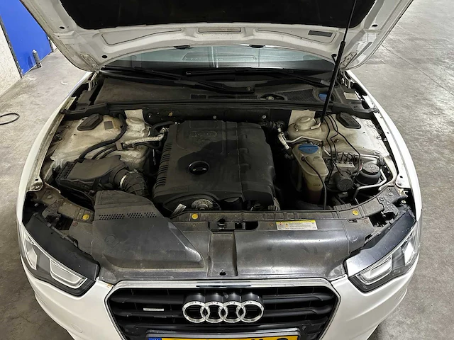 Audi a5 coupé 2.0 tfsi quattro pro line 208pk 2009 (origineel-nl), 80-hsk-2 - afbeelding 32 van  40