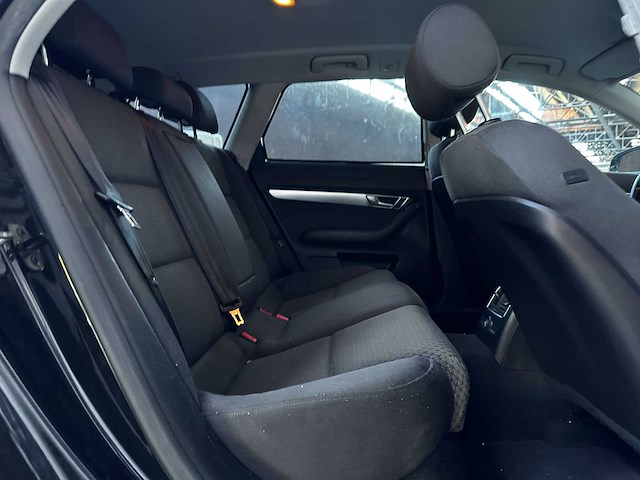 Audi a6 avant 2.4 pro line 174pk 2005, 77-rn-fk - afbeelding 24 van  45