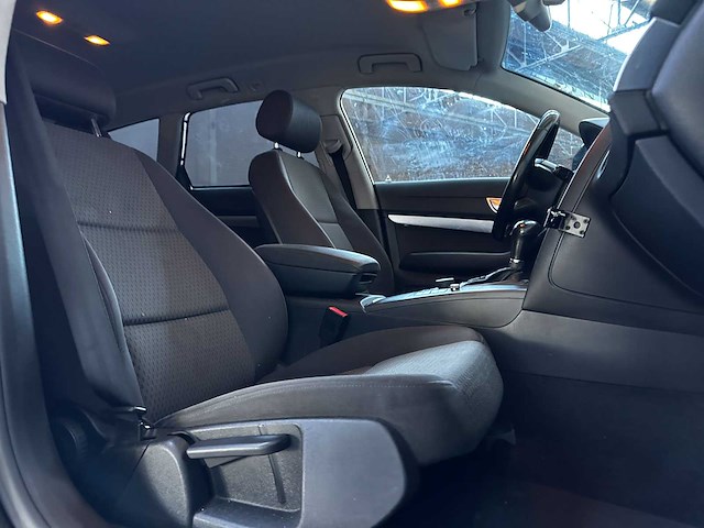 Audi a6 avant 2.4 pro line 174pk 2005, 77-rn-fk - afbeelding 25 van  45