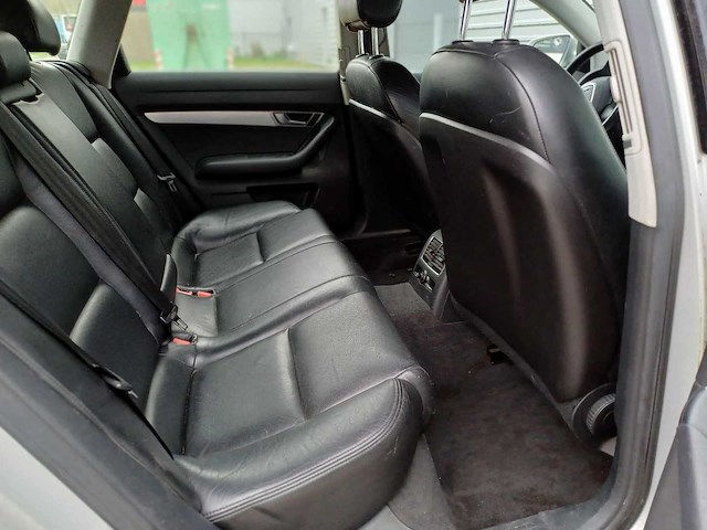 Audi a6 avant 2.4 quattro pro line business, 19-tt-dv - afbeelding 11 van  28