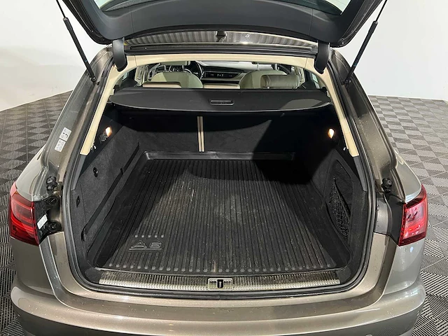 Audi a6 avant 3.0 tdi q. prem edition, xj-970-x - afbeelding 10 van  18