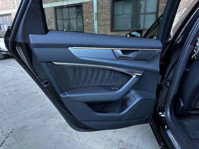 Audi a6 avant 55 tfsi e quattro pro line s competition 367pk 2023 (plug-in hybrid), hlj-85-t - afbeelding 19 van  39