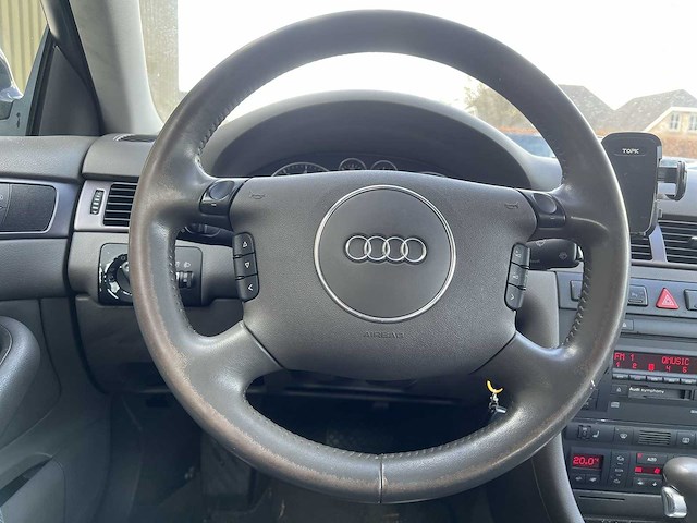 Audi a6 limousine 2.4 mt 2003 | 69-nk-st - afbeelding 17 van  22