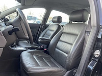 Audi a6 limousine 2.4 mt 2003 | 69-nk-st - afbeelding 16 van  22