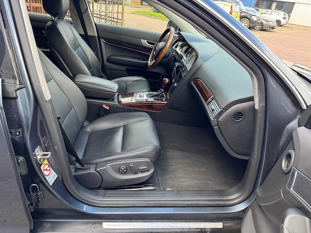 Audi a6 limousine 2.8 fsi business 43-gfb-4 - afbeelding 27 van  28