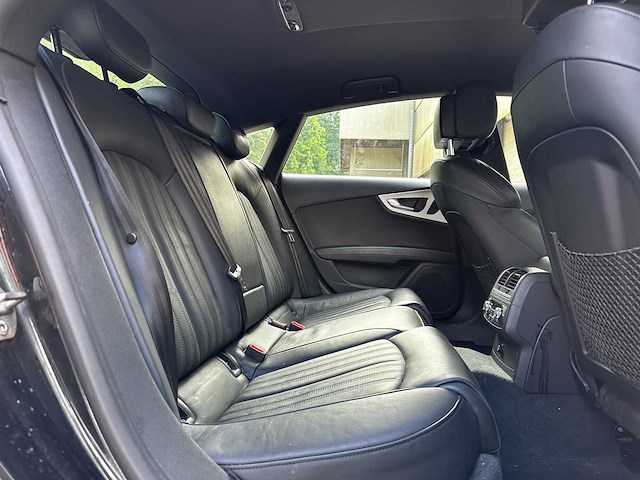 Audi a7 sportback 2.8 v6 fsi quattro s edition 204pk 2014 (origineel-nl), 2-xhh-08 - afbeelding 29 van  46