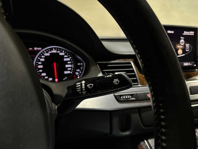 Audi a8 4.2 fsi v8 quattro pro line+ 371pk 2010, 3-xrx-91 youngtimer - afbeelding 19 van  62
