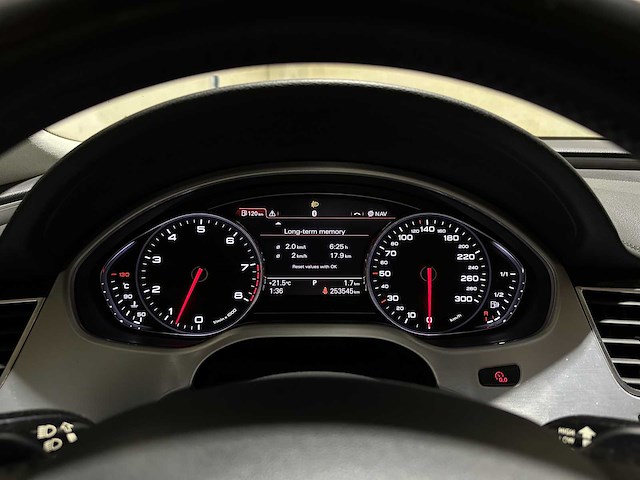 Audi a8 4.2 fsi v8 quattro pro line+ 371pk 2010, 3-xrx-91 youngtimer - afbeelding 20 van  62
