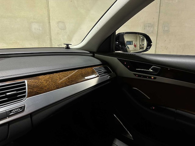 Audi a8 4.2 fsi v8 quattro pro line+ 371pk 2010, 3-xrx-91 youngtimer - afbeelding 25 van  62