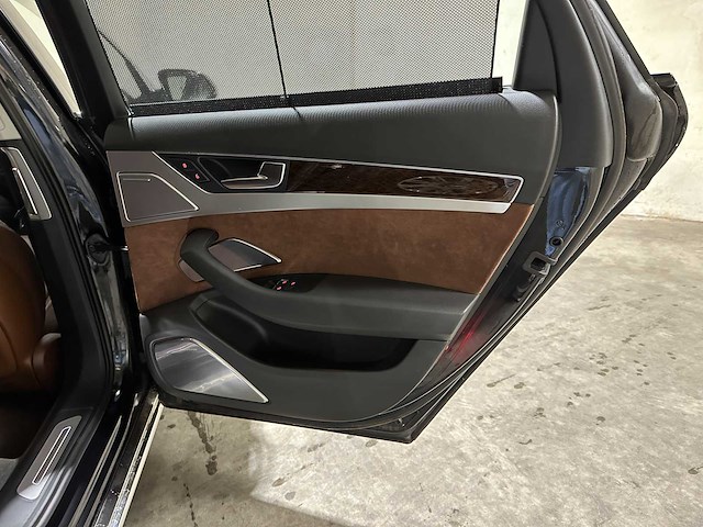 Audi a8 4.2 fsi v8 quattro pro line+ 371pk 2010, 3-xrx-91 youngtimer - afbeelding 37 van  62