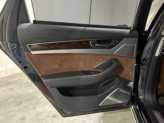 Audi a8 4.2 fsi v8 quattro pro line+ 371pk 2010, 3-xrx-91 youngtimer - afbeelding 31 van  62