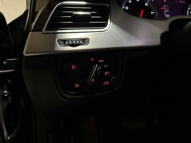Audi a8 4.2 fsi v8 quattro pro line+ 371pk 2010, 3-xrx-91 youngtimer - afbeelding 14 van  53