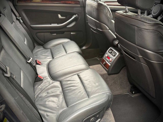 Audi a8 4.2 quattro pro line 18-nh-rh - afbeelding 4 van  17