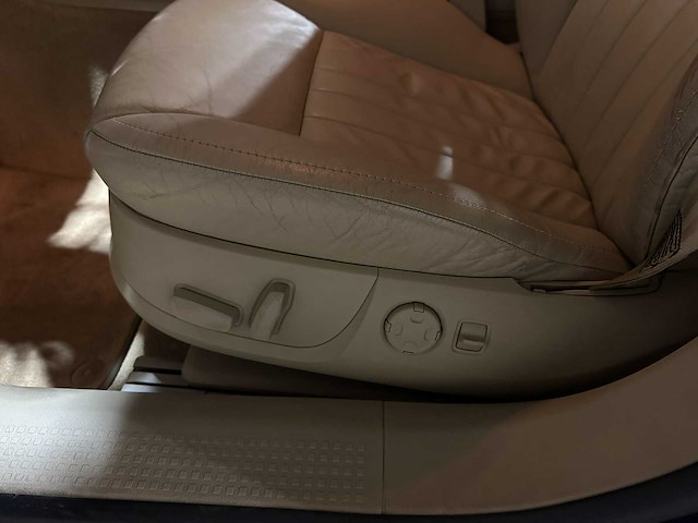 Audi a8 4.2 quattro pro line 350pk 2007, 25-xh-vz - afbeelding 35 van  47