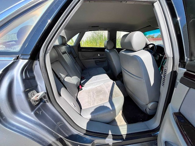 Audi a8 4.2 s8, automaat, tj-xv-11 - afbeelding 2 van  15