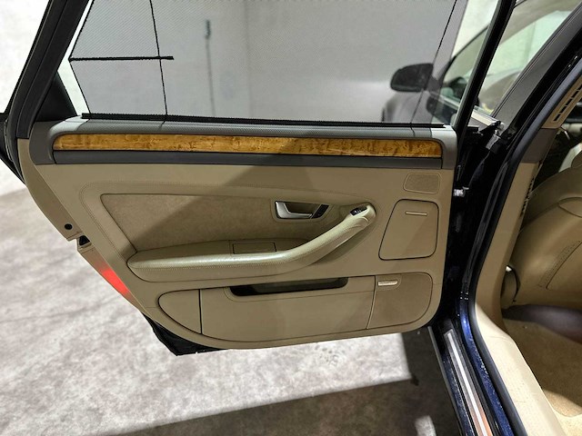 Audi a8 4.2 v8 quattro lang pro line 335pk 2005, 43-rx-hj youngtimer - afbeelding 27 van  54