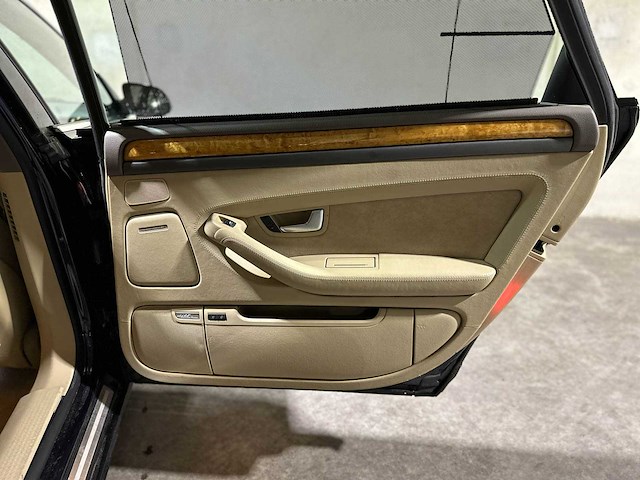 Audi a8 4.2 v8 quattro lang pro line 335pk 2005, 43-rx-hj youngtimer - afbeelding 32 van  54