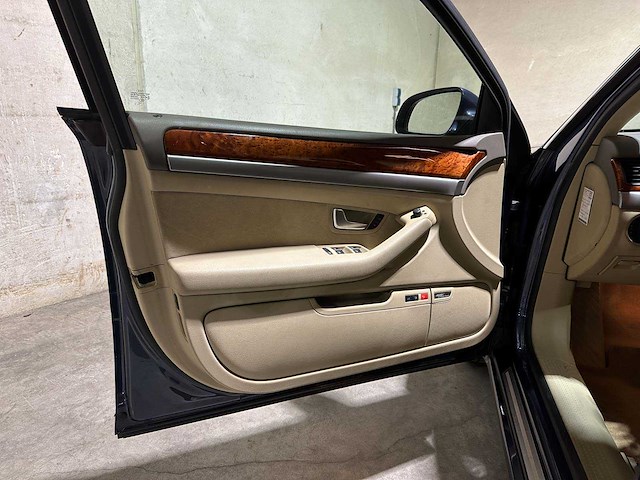 Audi a8 4.2 v8 quattro pro line 350pk 2007 (origineel-nl + 1e eigenaar), 25-xh-vz - afbeelding 4 van  8