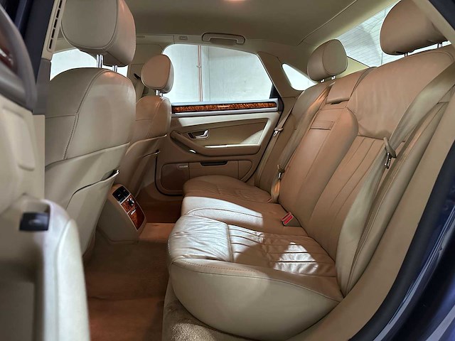 Audi a8 4.2 v8 quattro pro line 350pk 2007 (origineel-nl + 1e eigenaar), 25-xh-vz - afbeelding 30 van  47