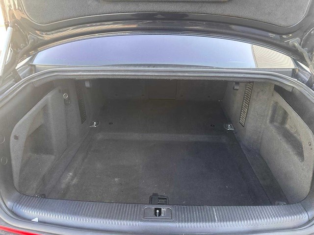 Audi a8 5.2 s8 quattro pro line automaat, 93-zg-tr - afbeelding 4 van  13