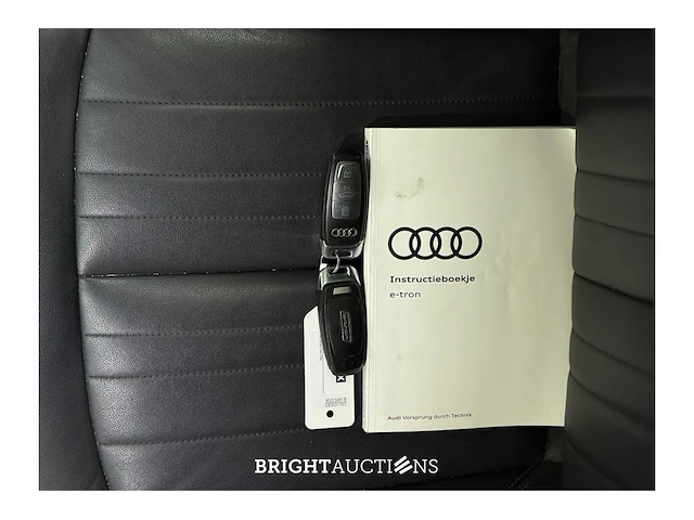 Audi e-tron 50 business edition plus quattro 71 kwh 2020 (origineel-nl), k-952-kx - afbeelding 40 van  46