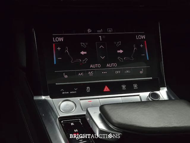 Audi e-tron 50 e-tron launch edition black quattro 71 kwh 313pk 2019 (origineel-nl), g-918-vx - afbeelding 3 van  43