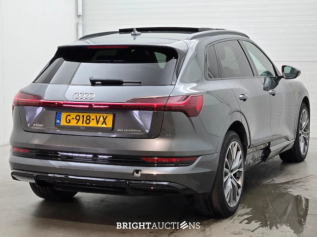 Audi e-tron 50 e-tron launch edition black quattro 71 kwh 313pk 2019 (origineel-nl), g-918-vx - afbeelding 34 van  43